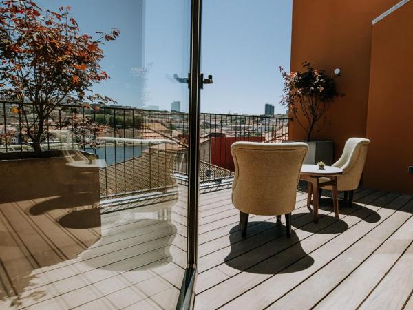 Exmo Hotel by Olivia : photo 2 de la chambre chambre premium avec balcon - vue sur rivière