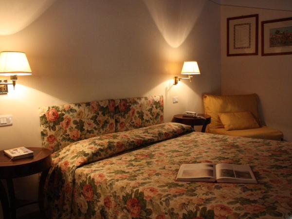 Hotel Santa Caterina : photo 5 de la chambre chambre triple