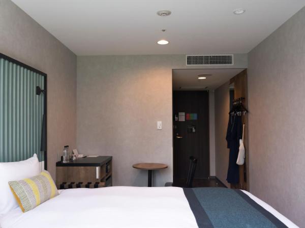 THE KNOT TOKYO Shinjuku : photo 4 de la chambre 17sqm superior hollywood room on the top floor - non-smoking