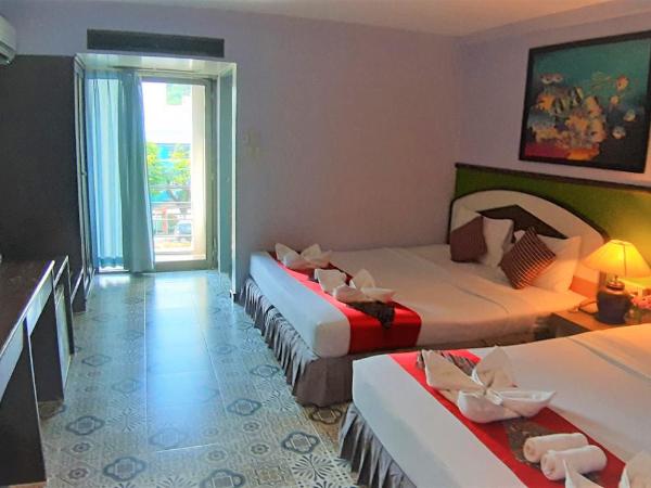 La Moon At Phuket - SHA Extra Plus : photo 7 de la chambre chambre familiale standard