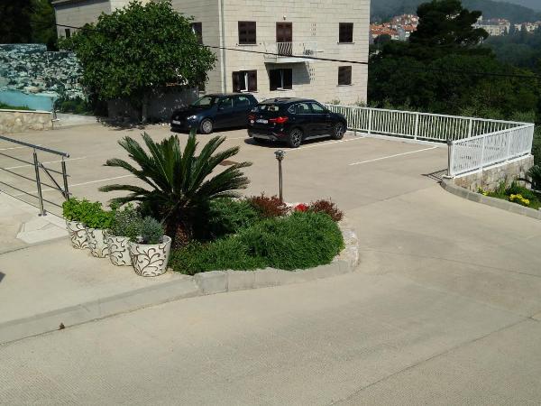 Guest House Eight Roses : photo 5 de la chambre chambre double ou lits jumeaux