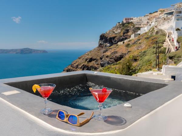 Katris Apartments : photo 1 de la chambre chambre double - vue sur caldera