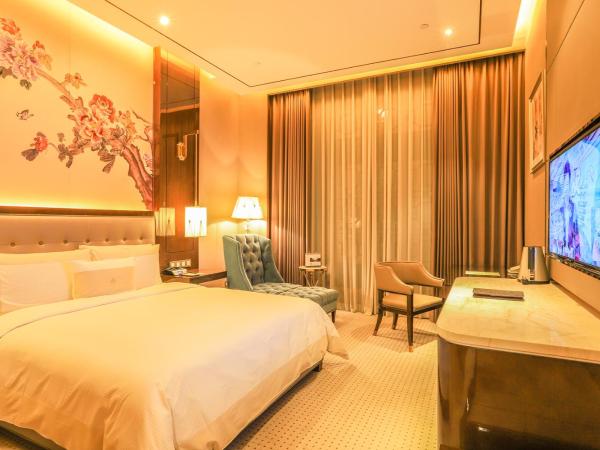 Shanghai Royal Garden Hotel-Disney/Pudong International Airport : photo 3 de la chambre chambre lit queen-size - vue sur jardin