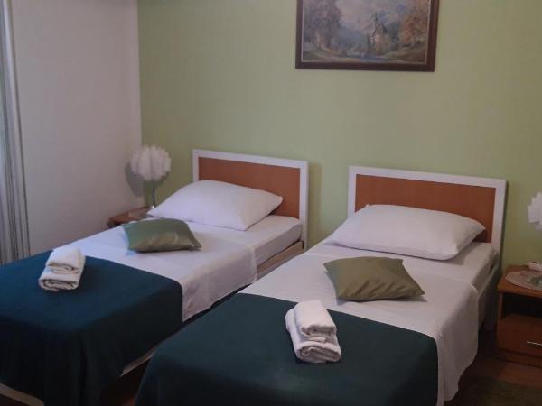 Guest House Ana : photo 2 de la chambre chambre double standard