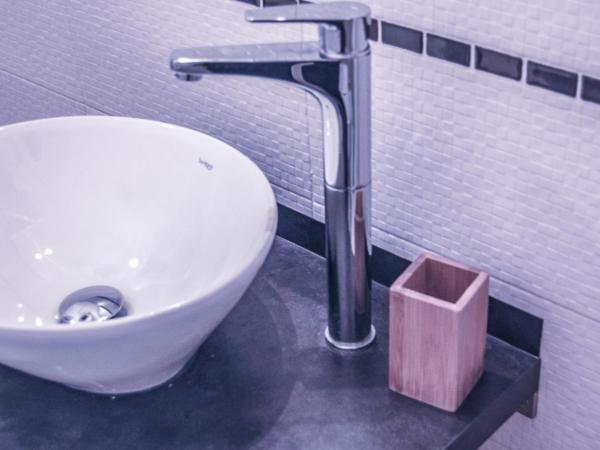 Melo Accommodations : photo 7 de la chambre chambre double ou lits jumeaux avec balcon