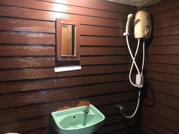 Tropical Garden Bungalow : photo 3 de la chambre chambre lits jumeaux standard avec climatisation