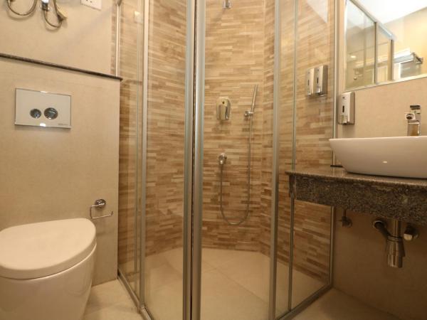 Aristocrat Hotel, New Town, Kolkata : photo 6 de la chambre suite