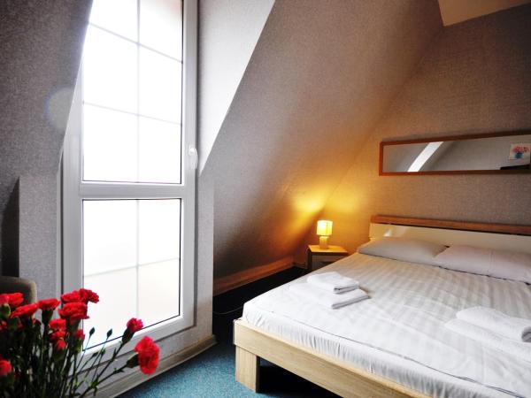 Dworek Familijny : photo 5 de la chambre chambre double avec balcon