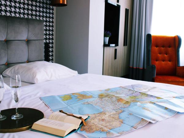 Hotel Pomarańczowa Plaża ex Bursztyn : photo 1 de la chambre chambre double ou lits jumeaux - vue sur mer