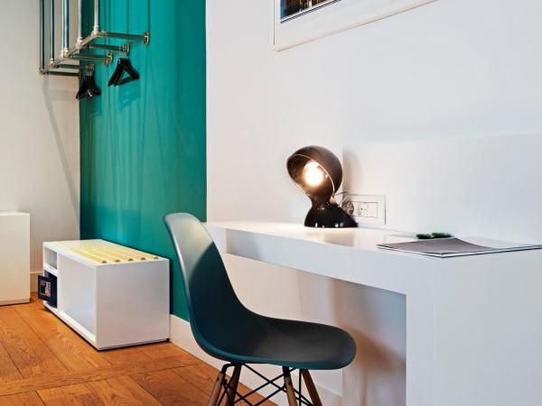 One Shot Prado 23 : photo 9 de la chambre chambre double ou lits jumeaux avec balcon