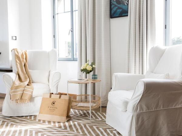 Castel Beau Site : photo 6 de la chambre chambre double deluxe - vue sur mer