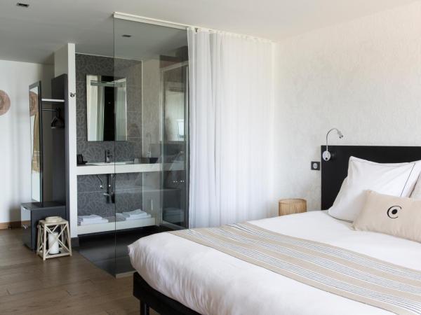 Castel Beau Site : photo 7 de la chambre chambre double deluxe - vue sur mer