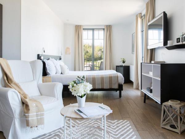 Castel Beau Site : photo 3 de la chambre suite - vue sur mer