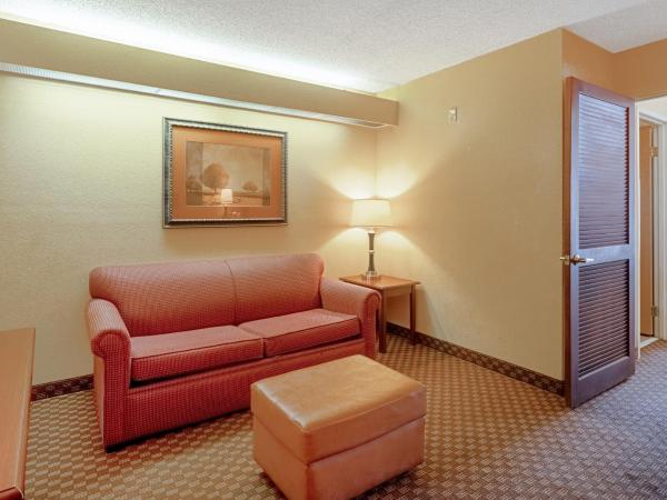 Quality Suites : photo 1 de la chambre suite lit king-size – non-fumeurs