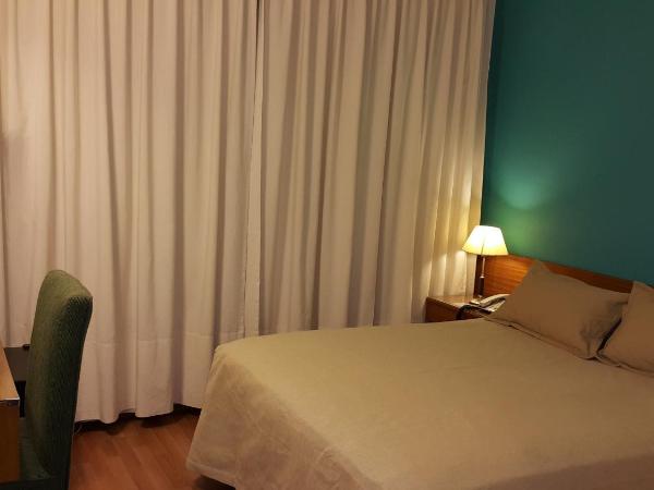 Hotel Avenida : photo 4 de la chambre chambre double