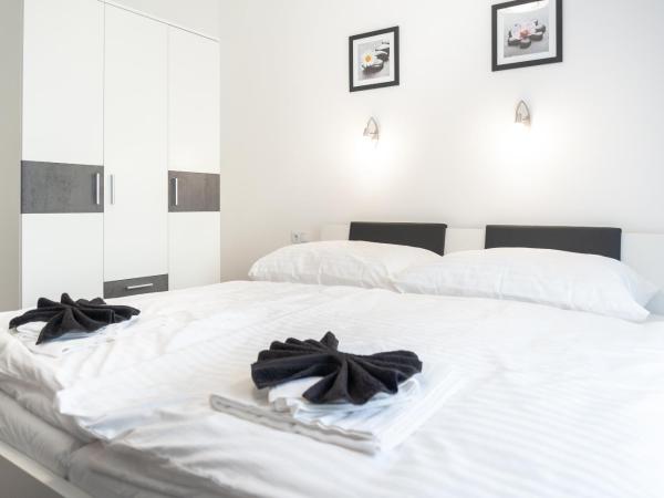 Vivien Szálló : photo 1 de la chambre chambre double avec salle de bains privative extérieure