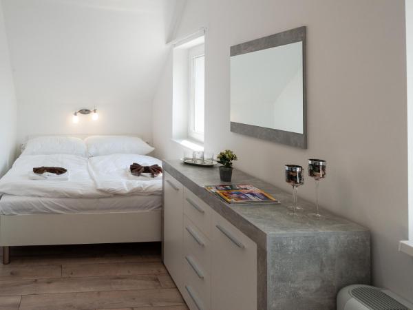 Vivien Szálló : photo 2 de la chambre chambre 2 lits king-size