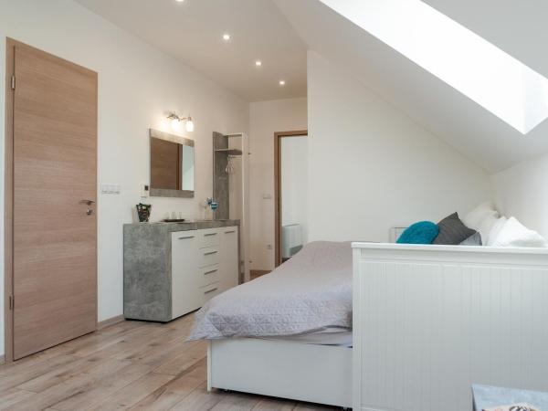 Vivien Szálló : photo 3 de la chambre chambre 2 lits king-size