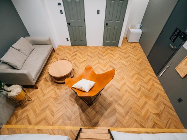 ZONK HOTEL Nakasu-Deaibashi : photo 4 de la chambre deluxe room with shower (3 double beds and 1 sofa) - non-smoking - no cleaning for consecutive night stays