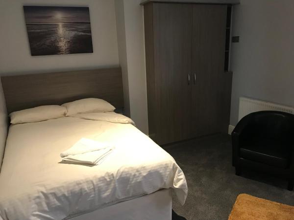 Lexham Hotel : photo 2 de la chambre chambre quadruple avec salle de bains privative