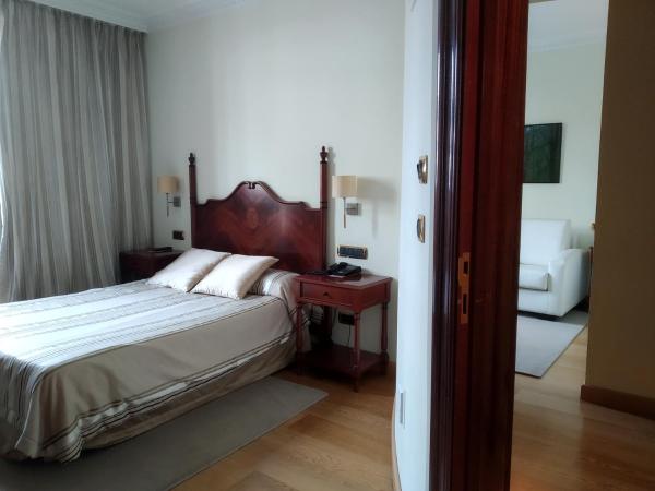 Hotel Campoamor : photo 6 de la chambre chambre familiale