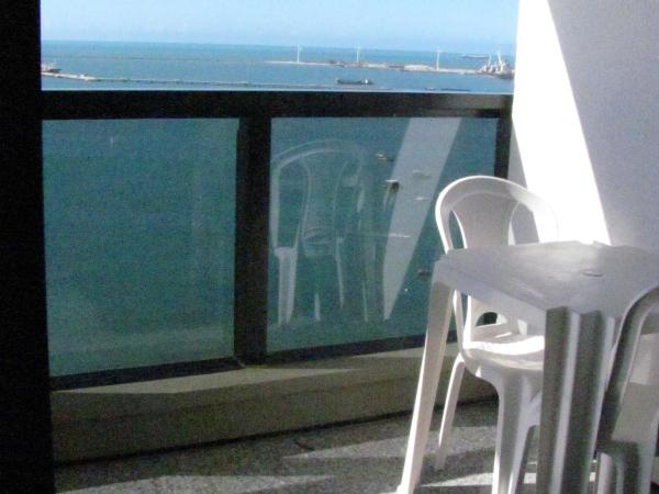 Vip Iracema Flat : photo 10 de la chambre appartement 1 chambre avec balcon et vue sur mer