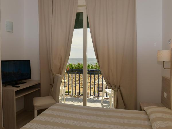 Hotel Conchiglia : photo 2 de la chambre chambre double - vue sur mer