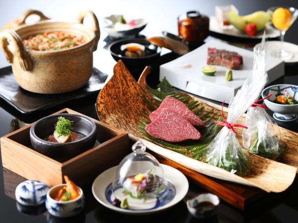 Nakanobo Zuien (Adult Only) : photo 4 de la chambre suite with tatami area and open-air bath - non-smoking (kinsen and ginsen) meal provided at room