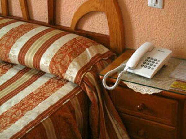 Hostal La Perla Asturiana : photo 7 de la chambre chambre double