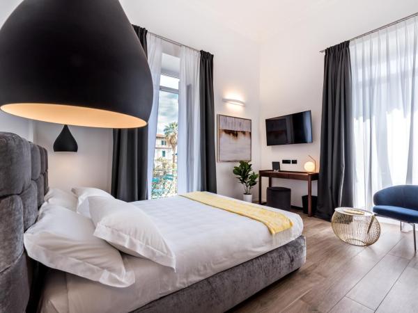 La Spezia by The First - Luxury Rooms & Suites : photo 2 de la chambre suite junior avec balcon