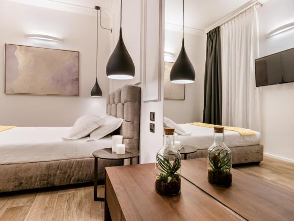 La Spezia by The First - Luxury Rooms & Suites : photo 4 de la chambre chambre double avec vue interne