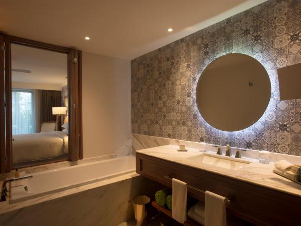 Krystal Grand Puerto Vallarta - All Inclusive : photo 4 de la chambre suite junior avec terrasse