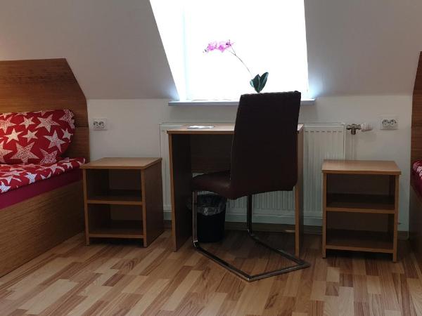 Pension Haus Baron 1 Neckarau : photo 9 de la chambre chambre double Économique