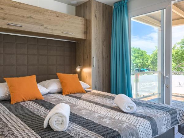 Mobile Homes - Lanterna Premium Camping Resort : photo 4 de la chambre mobile home family prestige