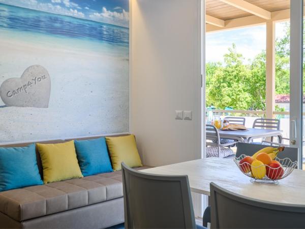 Mobile Homes - Lanterna Premium Camping Resort : photo 9 de la chambre mobile home family prestige