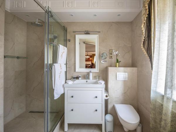 Erla Villa : photo 4 de la chambre suite lit queen-size