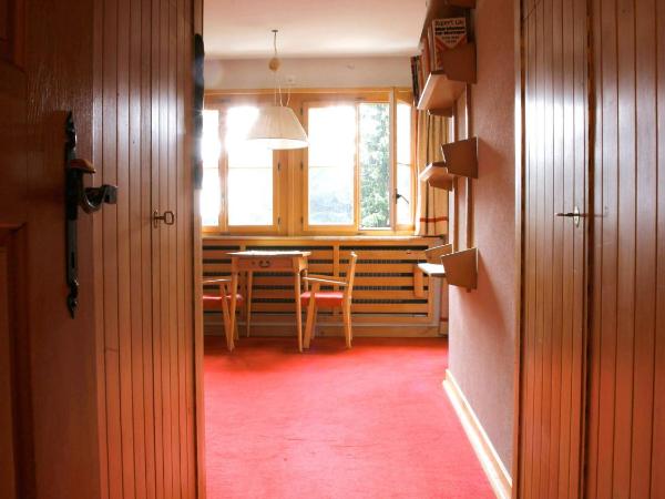 Arche de Noé B&B : photo 3 de la chambre chambre double avec salle de bains commune et balcon 