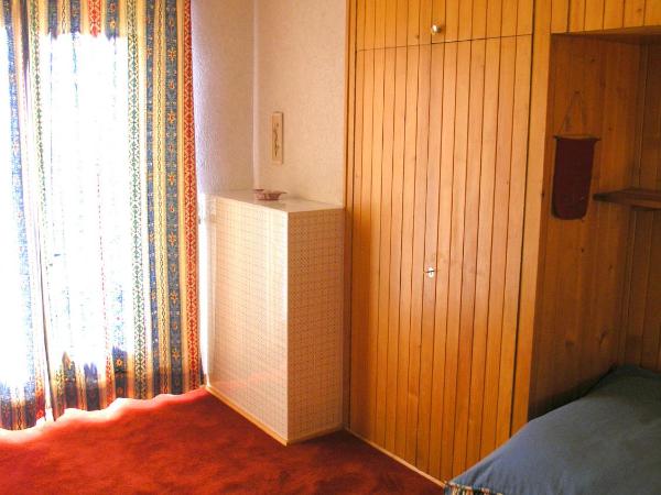 Arche de Noé B&B : photo 2 de la chambre chambre simple avec salle de bains commune