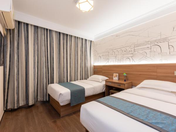 Zhong An Hotel Beijing Former Residence of Journalist Edgar Snow : photo 1 de la chambre chambre familiale