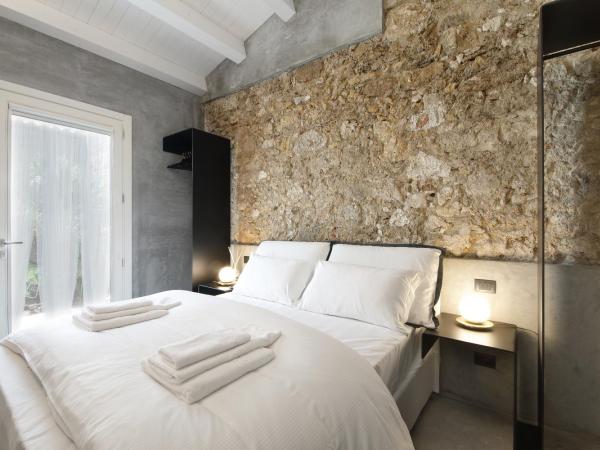 ISONZO SUITES : photo 4 de la chambre chambre double deluxe avec douche