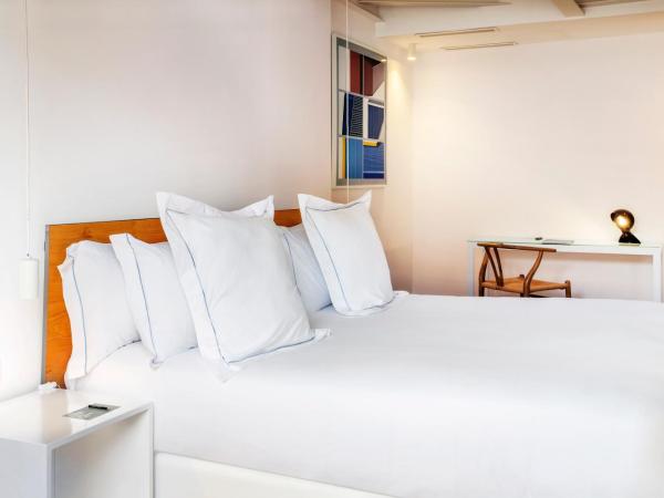 One Shot Prado 23 : photo 7 de la chambre chambre double ou lits jumeaux supérieure avec terrasse