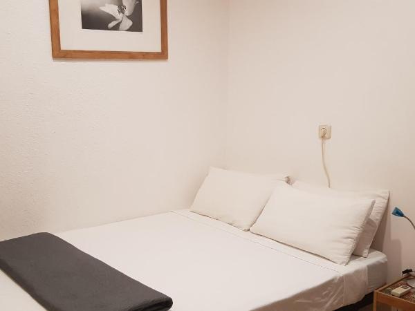 Barcelona Rooms 294 : photo 1 de la chambre petite chambre double Économique avec salle de bains privative