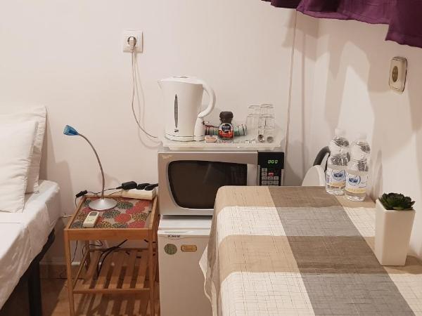 Barcelona Rooms 294 : photo 7 de la chambre petite chambre double Économique avec salle de bains privative