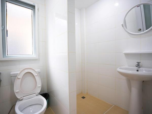 Dhub Hostel Donmueng : photo 2 de la chambre chambre double Économique