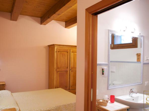 Hotel Casanova : photo 3 de la chambre chambre confort avec petit lit double