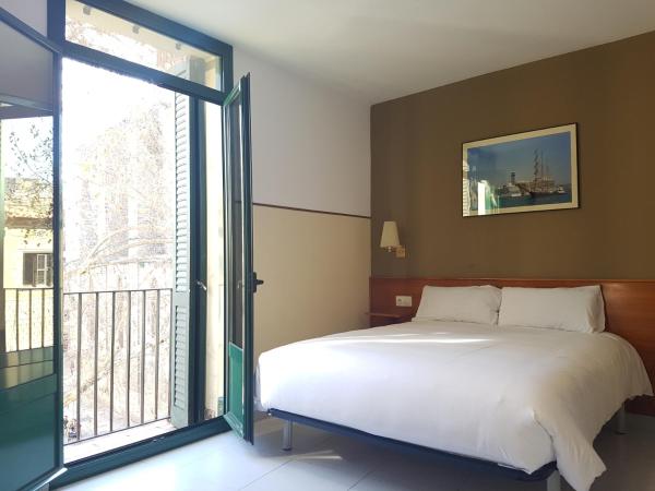 El Jardi : photo 1 de la chambre chambre double avec balcon