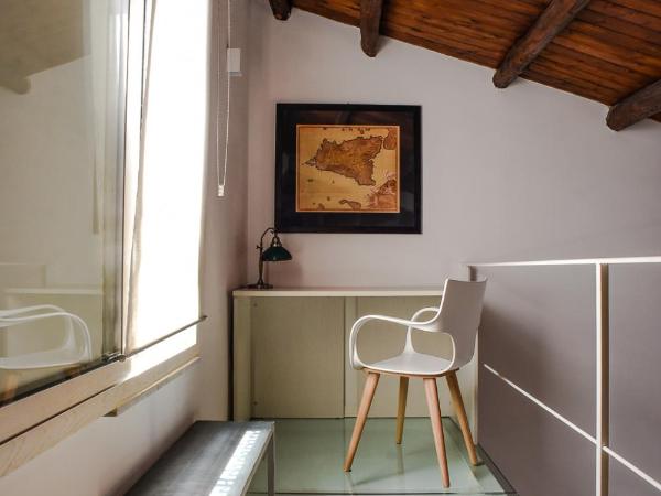 Rooms 19 B&B : photo 7 de la chambre chambre triple avec terrasse