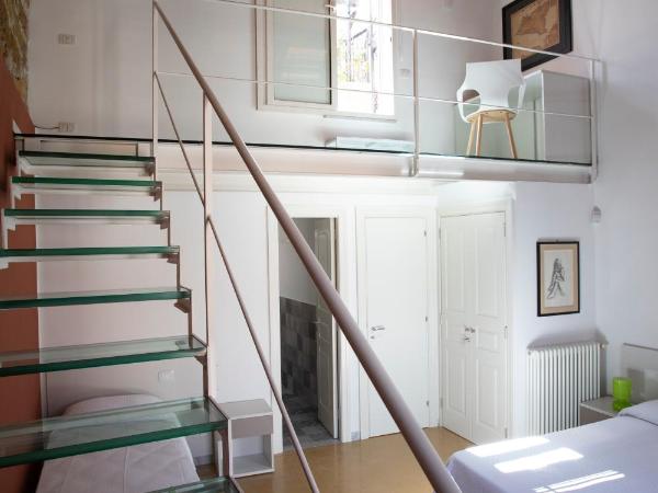 Rooms 19 B&B : photo 6 de la chambre chambre triple avec terrasse