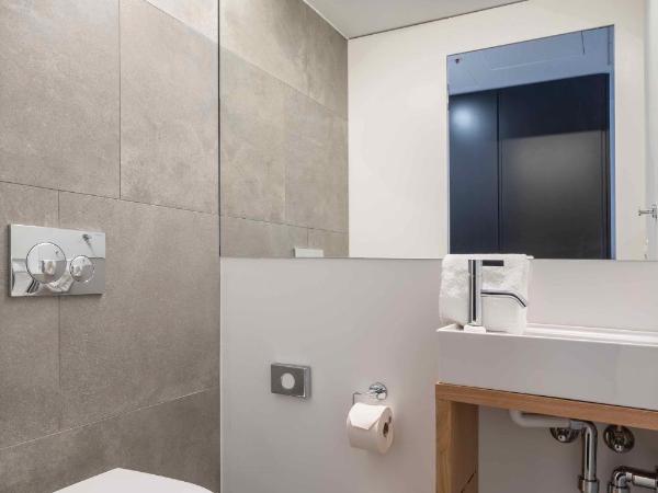 SET Hotel.Residence by Teufelhof Basel : photo 3 de la chambre chambre double - mansardée