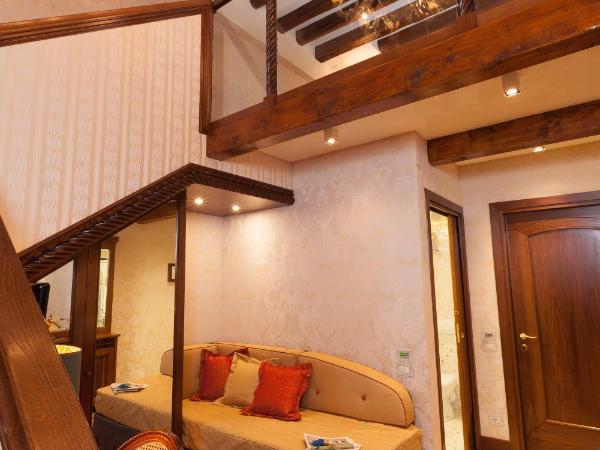 Hotel Palazzo Stern : photo 5 de la chambre chambre triple supérieure